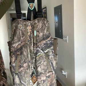 Women’s Drake waterfowl insulated bibs